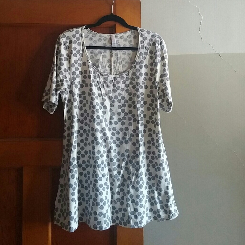 XL LulaRoe Perfect T